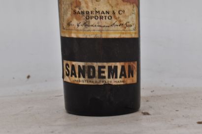 null 1 bouteille de Port Superior. Sanderman & cie. 
Niveau: -7 cm sous la capsule....