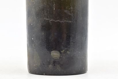 null 1 bottle Château Haut Bailly 1918. 
Level: -17 cm under the cap.

Provenance:...