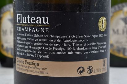 Réunion de champagne comprenant : 4 bouteilles de champagne M.HOSTOMME. 1976x3 et...