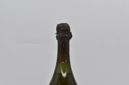 null 1 bottle of DOM PERIGNON champagne. Vintage 1969. Moët & Chandon
Level : -1.5...