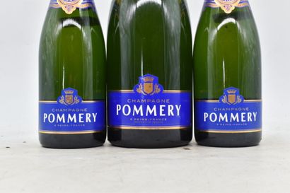 Réunion de 3 champagne Pommery comprenant : - 2 bottles of POMMERY champagne. 

-1...