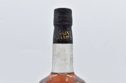 null 1 bottle of RHUM VIEUX AGRICOLE Hors d'Age, Saint James. 
Bottle in its original...