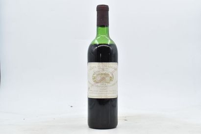 null 1 bottle of CHATEAU-MARGAUX 1974 Margaux. 
Faded label; 
Level : 4,5 cm under...