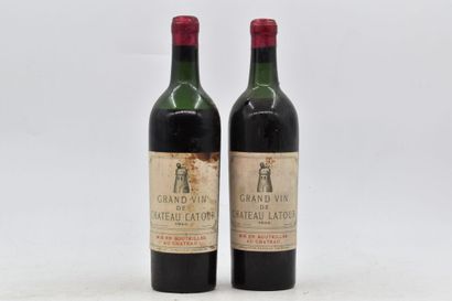 null 2 bottles of Grand vin de Château Latour 1940. 
Level : -6 and -4 cm under the...