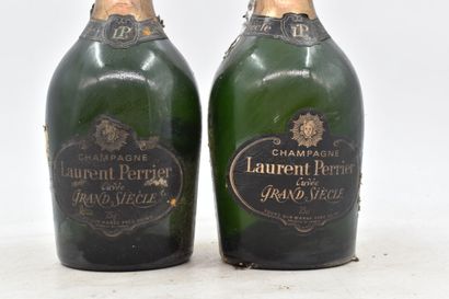 null 2 bottles of Champagne Laurent PERRIER. Cuvée Grand siècle. 
