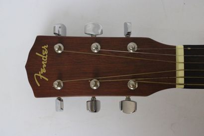 null Fender acoustic folk guitar, model DG-6, very good condition, in a nice fiber...
