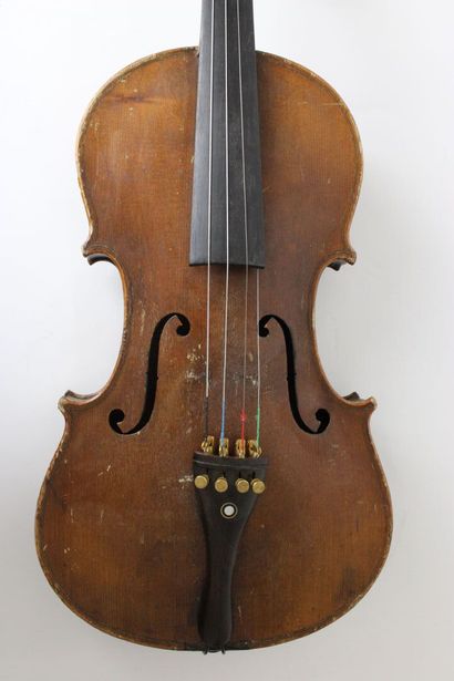 null German 4/4 violin, anonymous. Two-piece back 359mm. Back joint glued back. 
Expert...