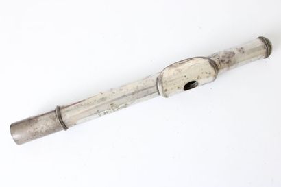 null Flute by Fernand Chapelain & Co (1890-1917) in silver plated metal, in its box....