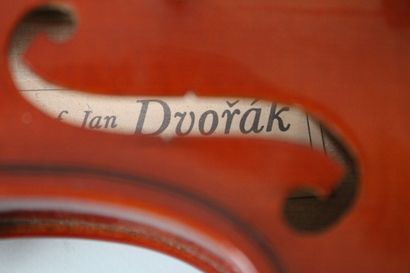 null 1/4 Dvorak violin made in Czechoslovakia around 1970. Two pieces back 280mm...