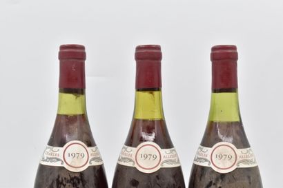 null 1 bottle of BEAUNE BRESSANDES 1979 Charles Allexant. 
Level: -3 cm under the...