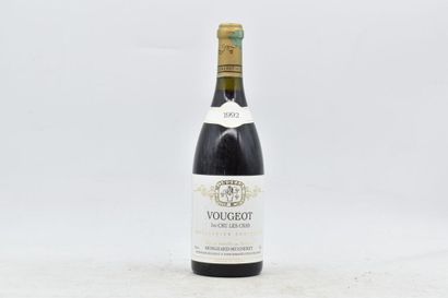 null 1 bottle of Vougeot 1er Cru Les Cras Domaine Mongeard -Mugneret 1992.
Level...