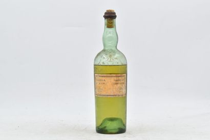 null 1 bottle of yellow chartreuse (Voiron). 
Level: -10 cm under the cap. 
Opened...