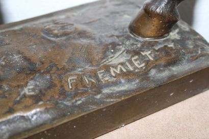 null Emmanuel FREMIET (1824-1910)
Jeanne d'Arc à cheval", bronze à patine brune,...