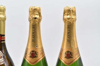 Assortiment de 5 bouteilles de vins de Champagne : CHAMPAGNE - Brut - Jean Maire...