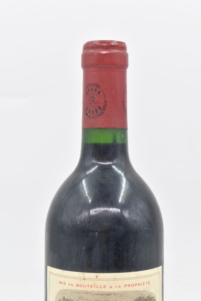 null PAUILLAC
1989
Carruades de Lafite Rothschild
1 bouteille

Niveau : 1 cm sous...
