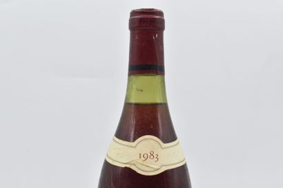 null GIVRY
1983
Lumpp Frères
1 bouteille 

Niveau : 2 cm sous la capsule,
Étiquette...