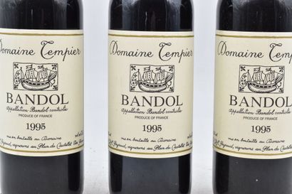 null BANDOL (Rouge)
1995
Domaine Tempier
3 bouteilles

Niveaux : 1,5 cm sous la capsule
Etiquettes...