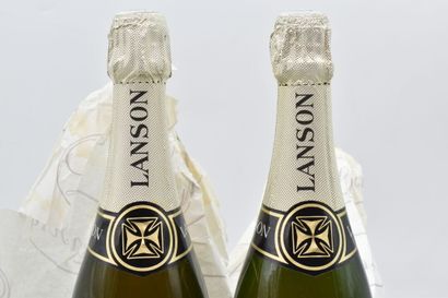 null CHAMPAGNE 
Brut - Black Label
Non vintage
Lanson 
2 bottles 

Levels: above...