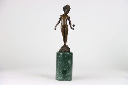 null MILO (1893-1970), La fillette à la rose, sculpture en bronze, signé, reposant...