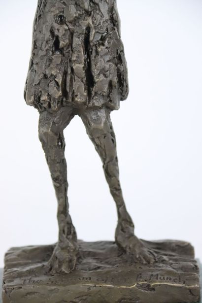 null MUNCH Edvard d'après, Le cri, sculpture en bronze signé sur la base, XXe siècle....