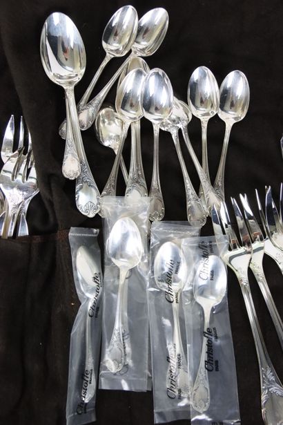 null CHRISTOFLE. Marly model.part of menagere in silver plated metal including:
-...