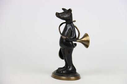 null Sanglier tenant une trompe de chasse, sculpture en bronze, édition moderne....