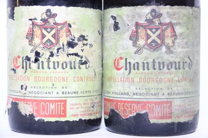 null 2 bouteilles de BOURGOGNE rouge 1970, LÉON VIOLLAND NÉGOCIANT. Étiquettes et...