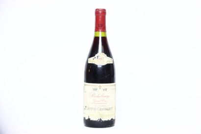 null 1 bottle of red RICHEBOURG 1987, LUPÉ-CHOLET. Label slightly damaged. 
