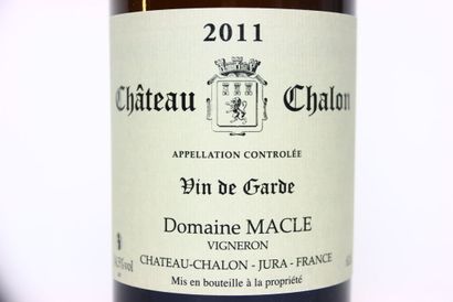 null 1 clavelin (62cl) of CHÂTEAU CHALON yellow wine 2011, DOMAINE MACLE. 
