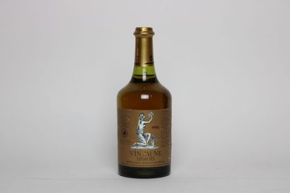 null 1 clavelin (62cl) of ARBOIS yellow wine 1986, HENRI MAIRE. 