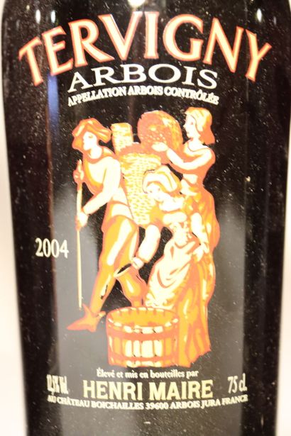 null 5 bouteilles d' ARBOIS rouge 2004, HENRI MAIRE.
