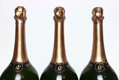 null 3 bouteilles de CHAMPAGNE Cuvée "Grand Siècle" blanc NM, LAURENT PERRIER.
