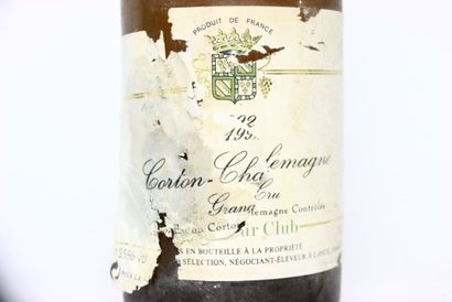 null 1 bouteille de CORTON-CHARLEMAGNE blanc 1992, LE SAVOUR CLUB. Étiquette très...