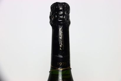 null 1 bottle of CHAMPAGNE BRUT "La Grande Dame" white 1979, VEUVE CLICQUOT PONSARDIN....