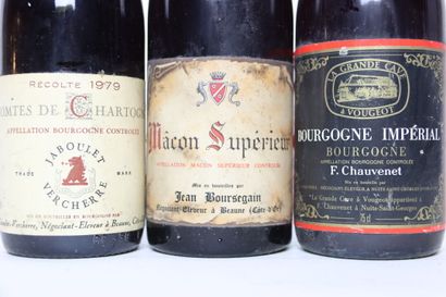 null 1 bottle of red BOURGOGNE 1979, JABOULET-VERCHERRE.
1 bottle of red MÂCON SUPÉRIEUR...