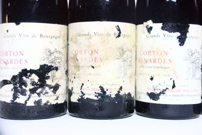 null 6 bouteilles de CORTON-RENARDES GRAND CRU rouge 1986, MARIUS DELARCHE. Étiquettes...