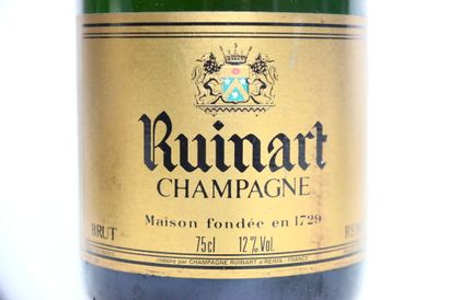 null 1 bouteille CHAMPAGNE BRUT blanc NM, MUMM. Dans son coffret. 
1 bouteille CHAMPAGNE...