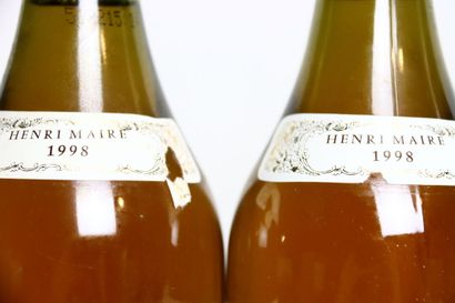 null 4 bottle of L'ÉTOILE white 1998, HENRI MAIRE. One label slightly torn. 
2 bottles...