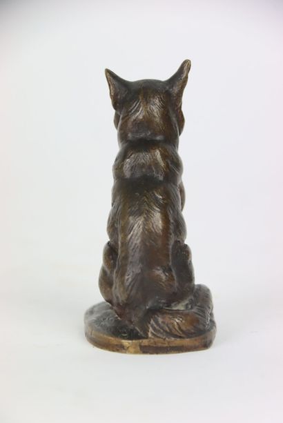null CHEMIN Victor (1825-1901). Statuette de chien, bronze à patine signé sur la...