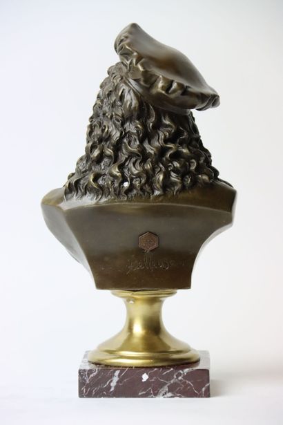 null Bust of Rembrandt, sculpture in hollow bronze and marble base, signed on the...
