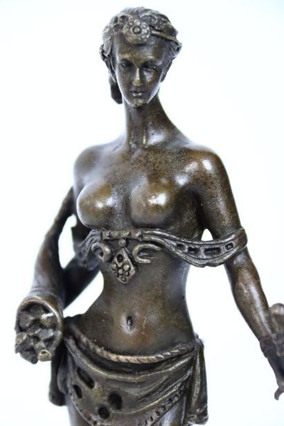 null Fortuna, goddess of abundance, bronze sculpture, marble base, 20th century....