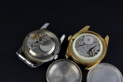 null Réunion de deux montres : - TISSOT Seastar. Cadran silver. Boitier plaqué or....