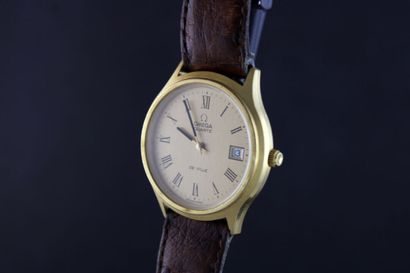 null OMEGA De Ville Quartz réf.192.0027
Montre bracelet plaquée or. Boitier rond....