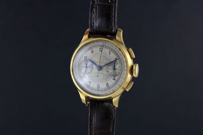 null LONGINES 13ZN
Montre chronographe bracelet en or jaune 18k. Boitier rond avec...