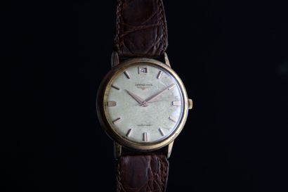 null LONGINES Pré-Conquest réf. 7250-2
Montre bracelet plaquée or. Boitier rond....