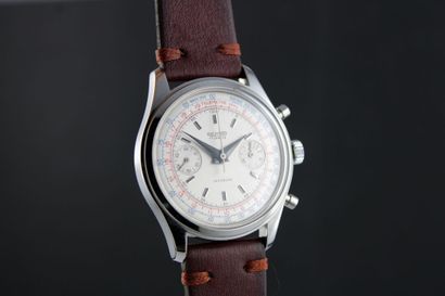 RICHARD
Montre chronographe bracelet en acier....