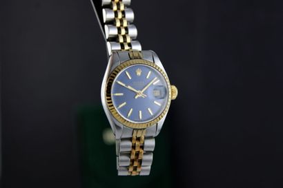 null Rolex Date Lady réf. 6917
Montre bracelet de dame en or et acier. Boitier oyster...