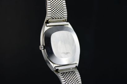 null OMEGA De Ville réf. 192.0029
Montre bracelet en acier. Boitier ovale. Fond à...