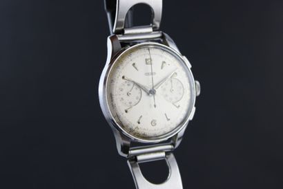 JAEGER
Montre chronographe bracelet en acier....