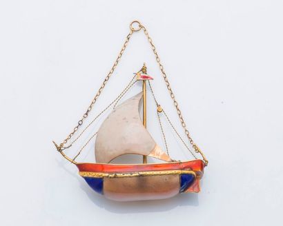 null Pendentif bateau en or jaune 18 carats (750 millièmes) émaillé, la coque en...